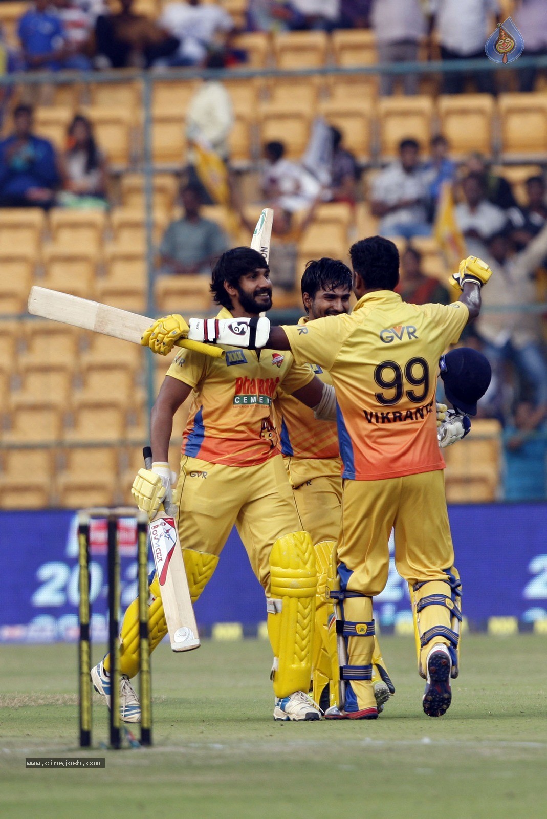 CCL 5 Chennai Rhinos Vs Veer Marathi Match Photos - 59 / 90 photos