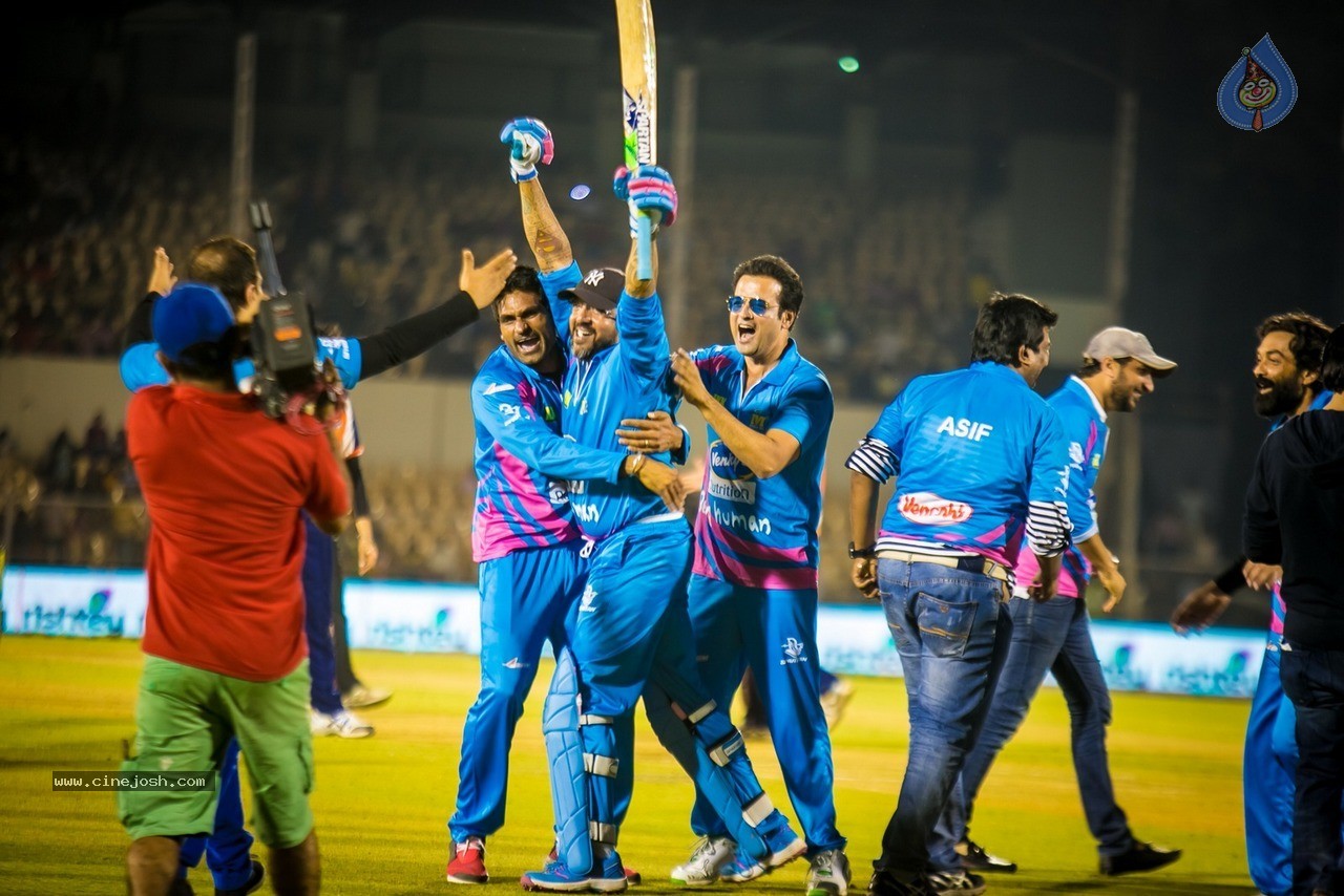 CCL 5 Day 1 Matches Photos - 150 / 270 photos