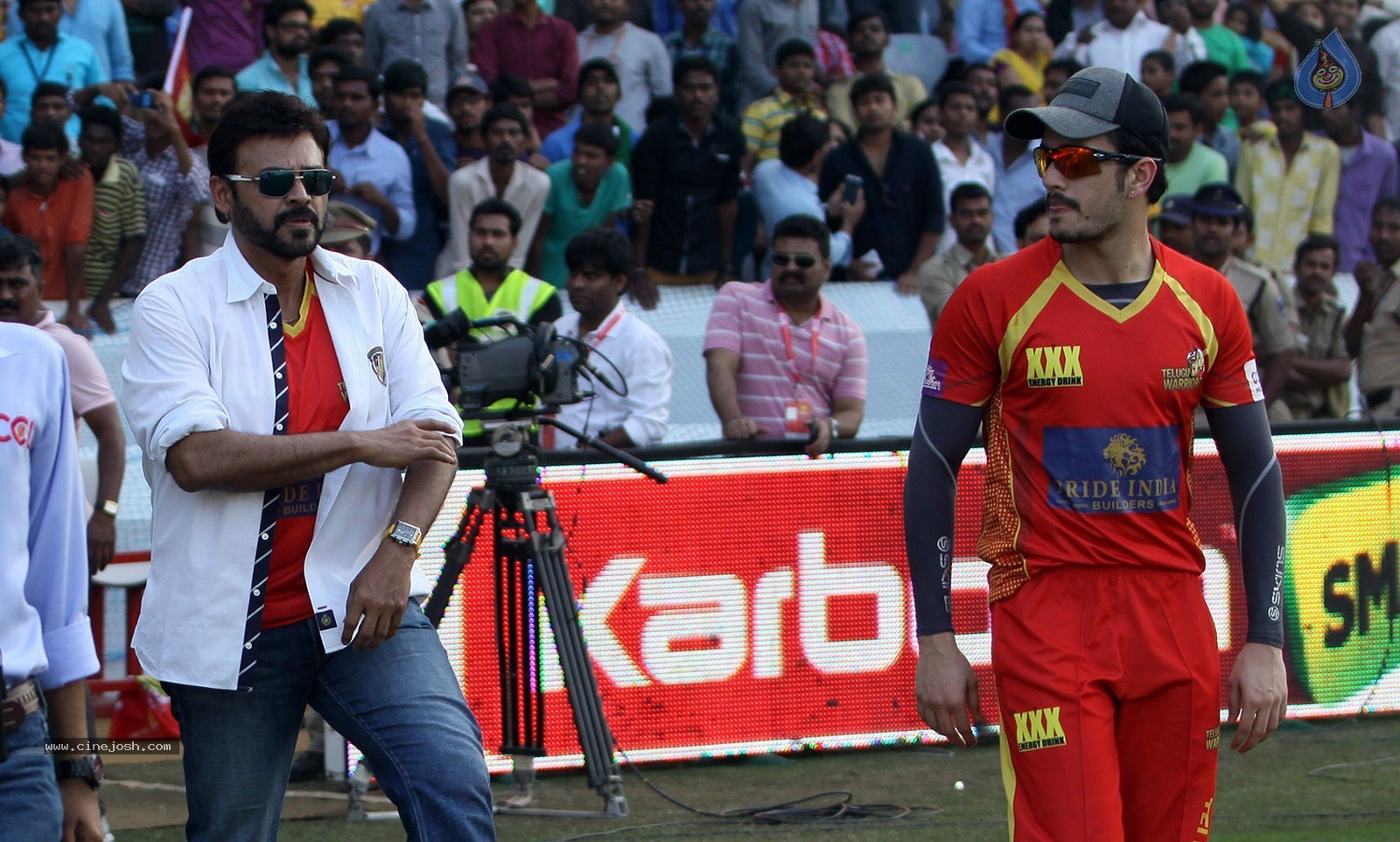 CCL 5 Final Telugu Warriors vs Chennai Rhinos Match Photos 02 - 141 / 195 photos