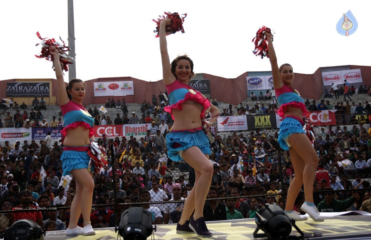 CCL 5 Mumbai Heroes Vs Chennai Rhinos Match Photos - 56 / 146 photos