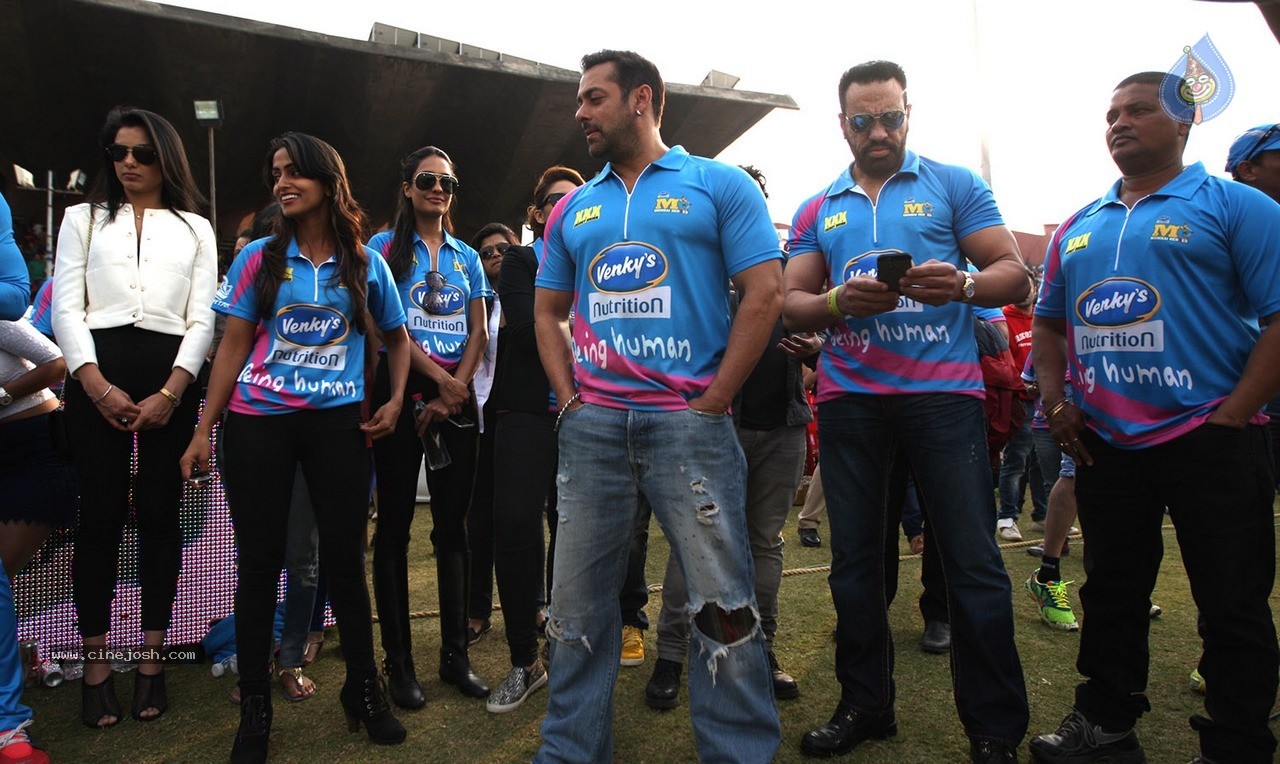 CCL 5 Mumbai Heroes Vs Chennai Rhinos Match Photos - 59 / 146 photos