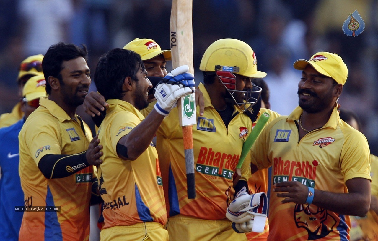 CCL 5 Mumbai Heroes Vs Chennai Rhinos Match Photos - 69 / 146 photos