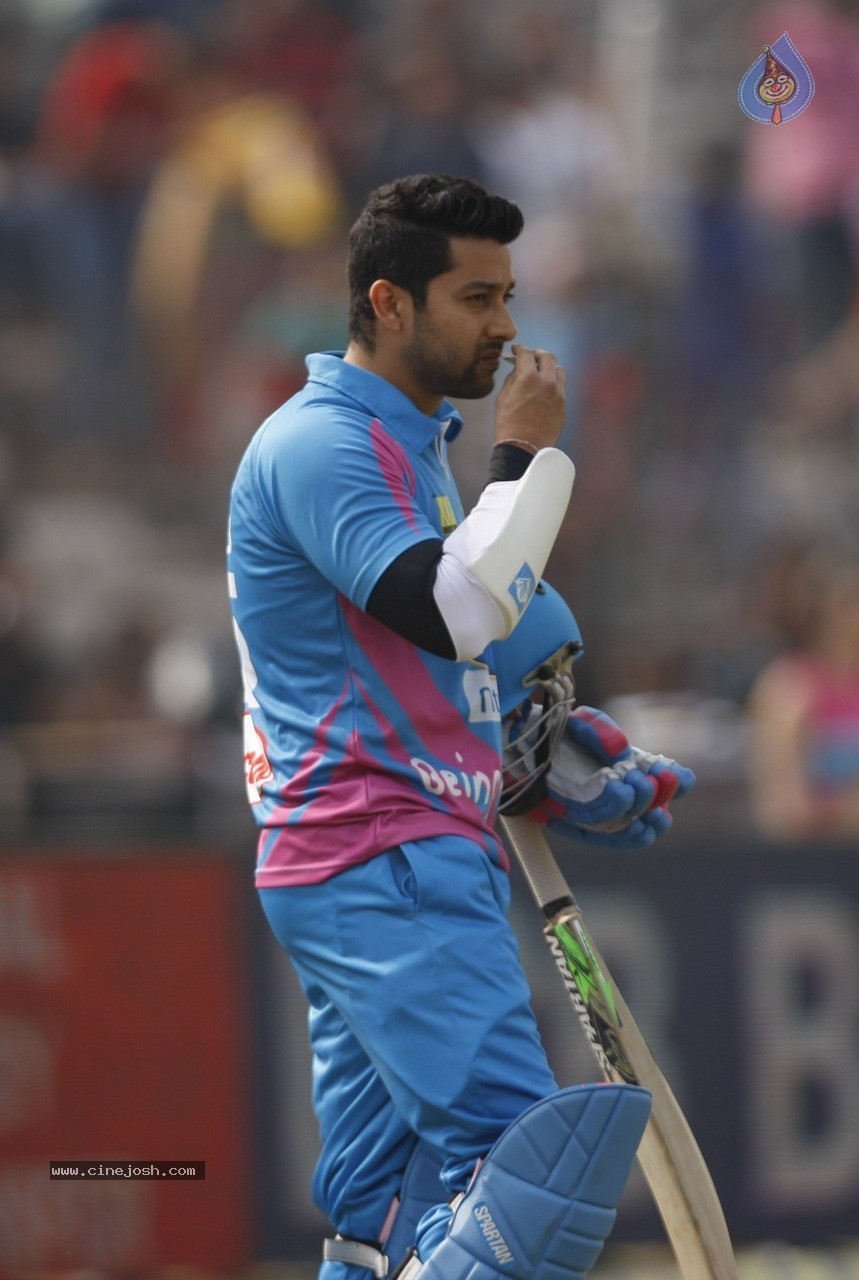CCL 5 Mumbai Heroes Vs Chennai Rhinos Match Photos - 73 / 146 photos