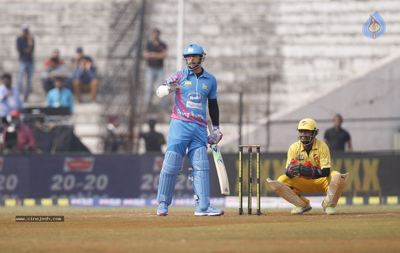 CCL 5 Mumbai Heroes Vs Chennai Rhinos Match Photos - 78 / 146 photos