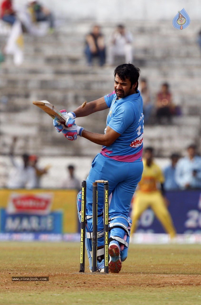 CCL 5 Mumbai Heroes Vs Chennai Rhinos Match Photos - 145 / 146 photos