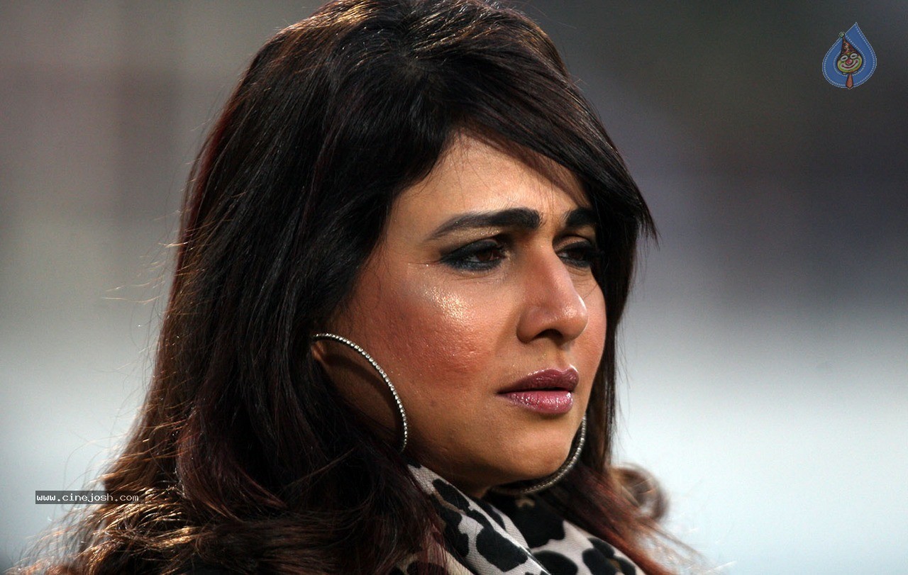 CCL 5 Mumbai Heroes vs Kerala Strikers Match Photos - 119 / 120 photos