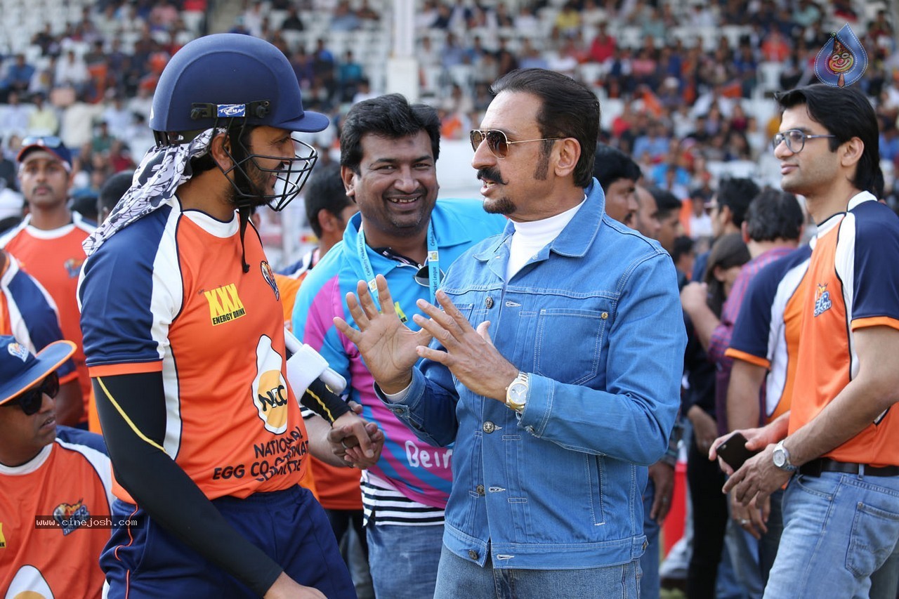 CCL 5 Mumbai Heroes Vs Veer Marathi Match - 77 / 83 photos