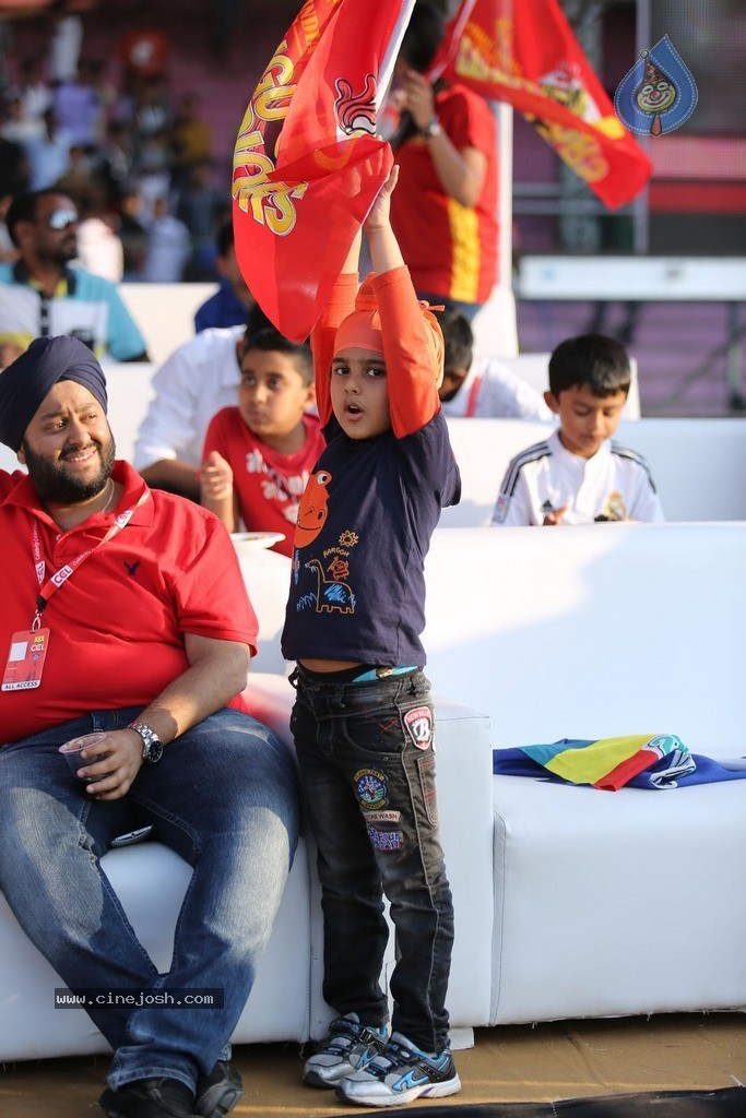 CCL 5 Telugu Warriors vs Karnataka Bulldozers Match Photos - 31 / 178 photos