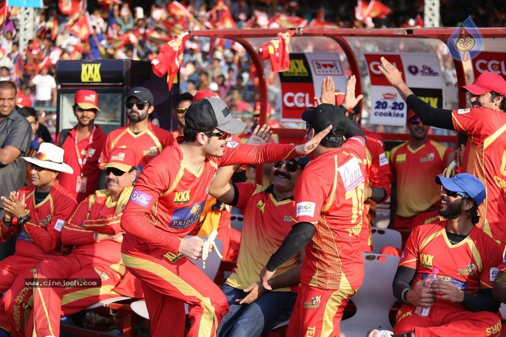 CCL 5 Telugu Warriors vs Karnataka Bulldozers Match Photos - 105 / 178 photos