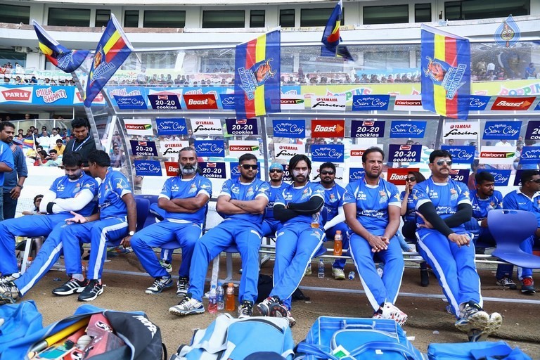 CCL 6 Karnataka Bulldozers Vs Telugu Warriors Final Match Photos - 88 / 122 photos