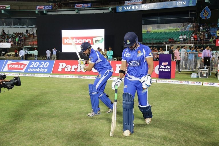 CCL 6 Kerala Strikers Vs Karnataka Bulldozers Match Photos - 9 / 51 photos