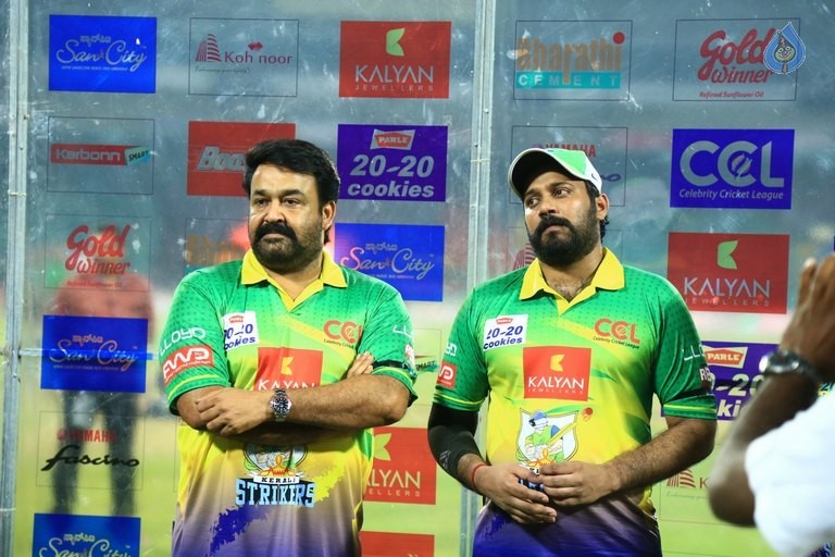 CCL 6 Kerala Strikers Vs Karnataka Bulldozers Match Photos - 21 / 51 photos