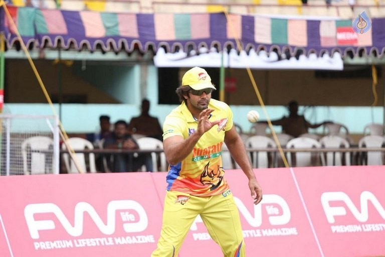 CCL 6 Telugu Warriors Vs Chennai Rhinos Match Photos - 59 / 126 photos