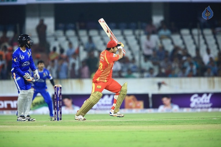 CCL 6 Telugu Warriors Vs Karnataka Bulldozers Match Photos - 4 / 63 photos