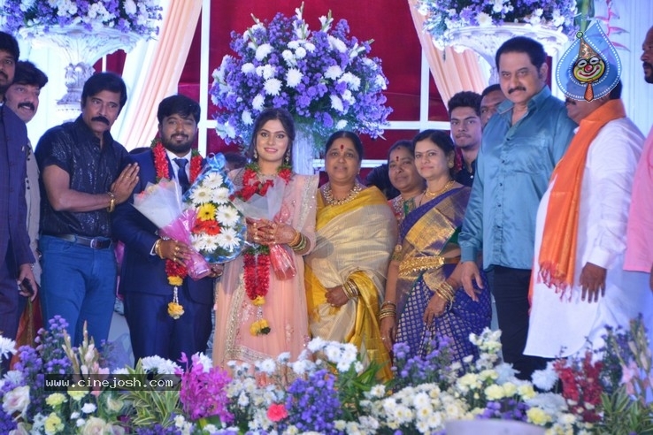Celebraties at Praveen Kumar Yadav Wedding Reception - 19 / 39 photos