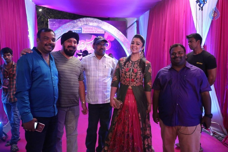 Celebrities at Apsara Awards 2016 - 50 / 105 photos