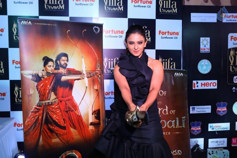 Celebrities at Baahubali VR Zone at IIFA - 19 / 39 photos