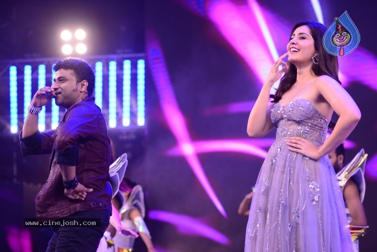 Celebrities at Cine Mahotsavam Event - 35 / 59 photos