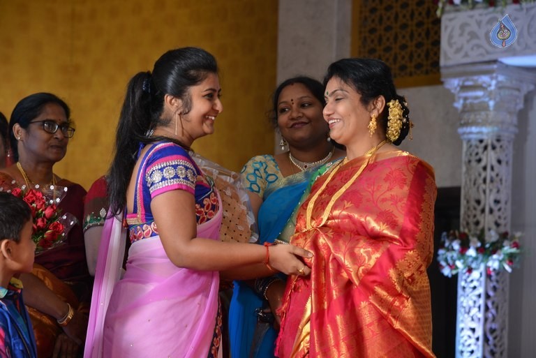 Celebrities at Delhi Rajeswari Son Wedding Reception - 39 / 94 photos