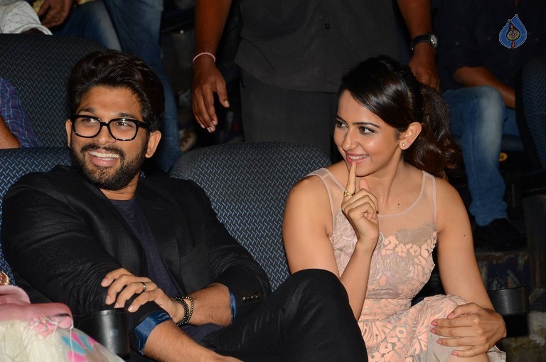 Celebrities at Devi Sri Prasad Live Show - 81 / 92 photos