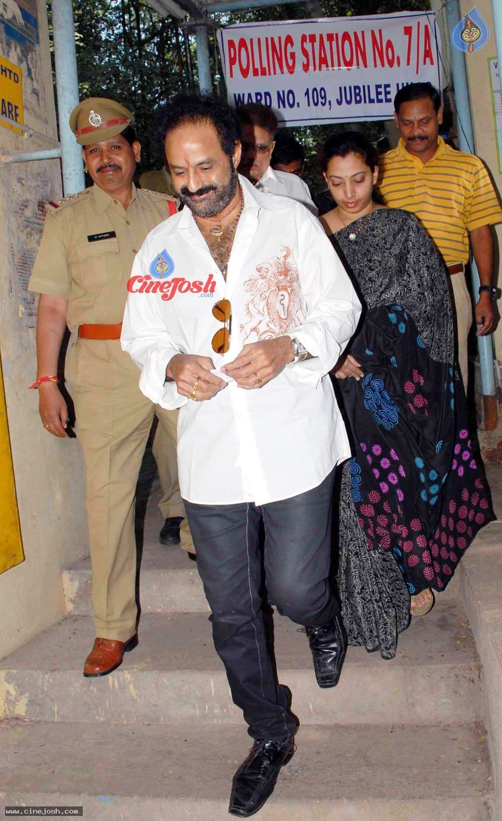 Celebrities At GHMC Elections 2009 - 13 / 17 photos