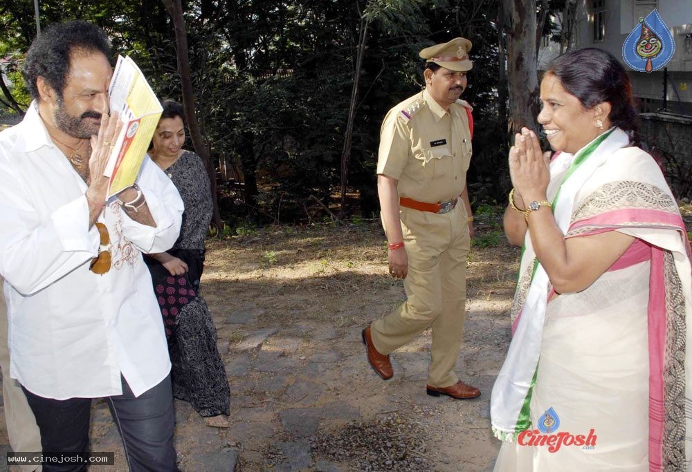 Celebrities At GHMC Elections 2009 - 14 / 17 photos