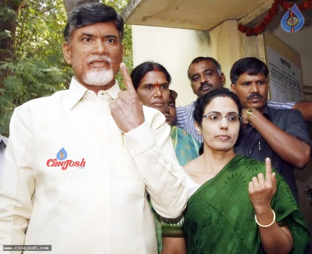 Celebrities At GHMC Elections 2009 - 15 / 17 photos