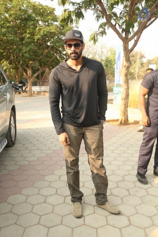 Celebrities at Infinity Ride 2016  - 32 / 81 photos