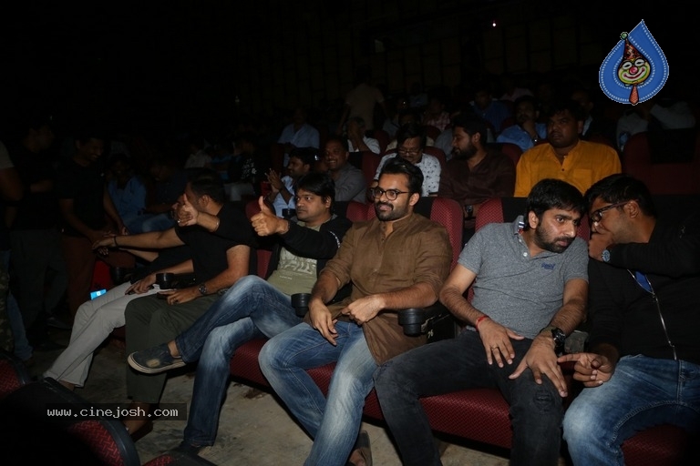 Celebrities at Jawaan Movie Premier Show - 4 / 35 photos