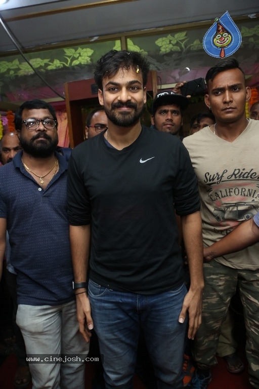 Celebrities at Jawaan Movie Premier Show - 22 / 35 photos