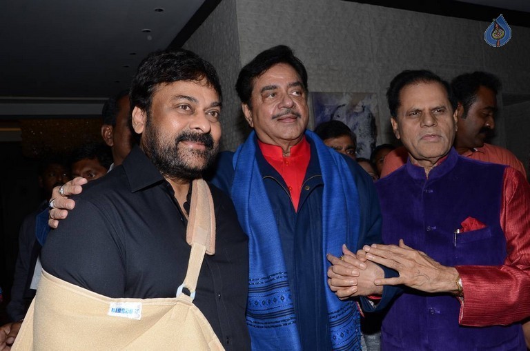 Celebrities at Khamosh Book Launch - 24 / 107 photos