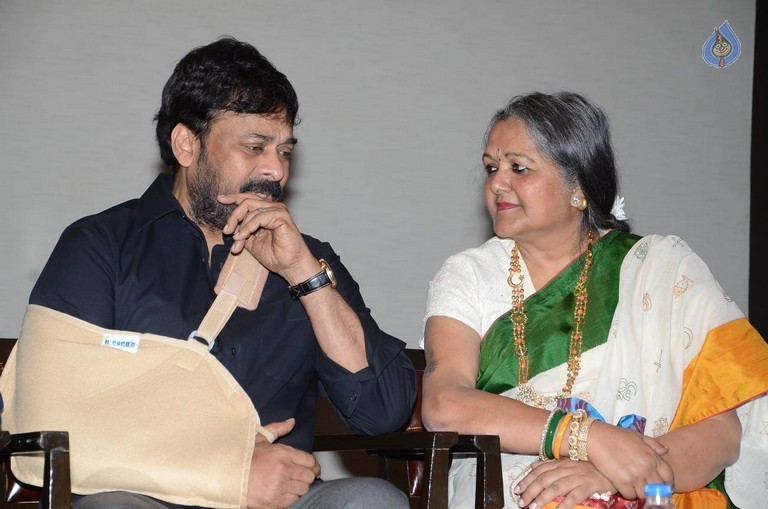 Celebrities at Khamosh Book Launch - 28 / 107 photos