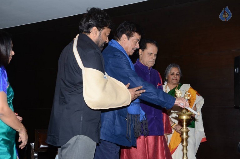Celebrities at Khamosh Book Launch - 30 / 107 photos