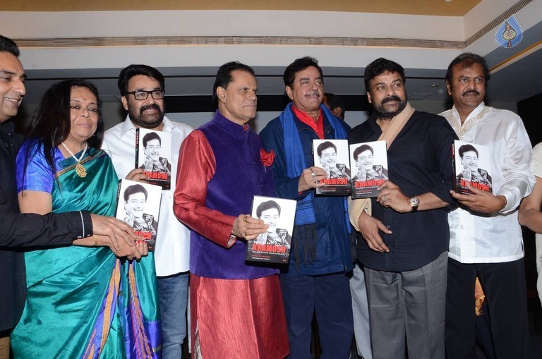 Celebrities at Khamosh Book Launch - 38 / 107 photos