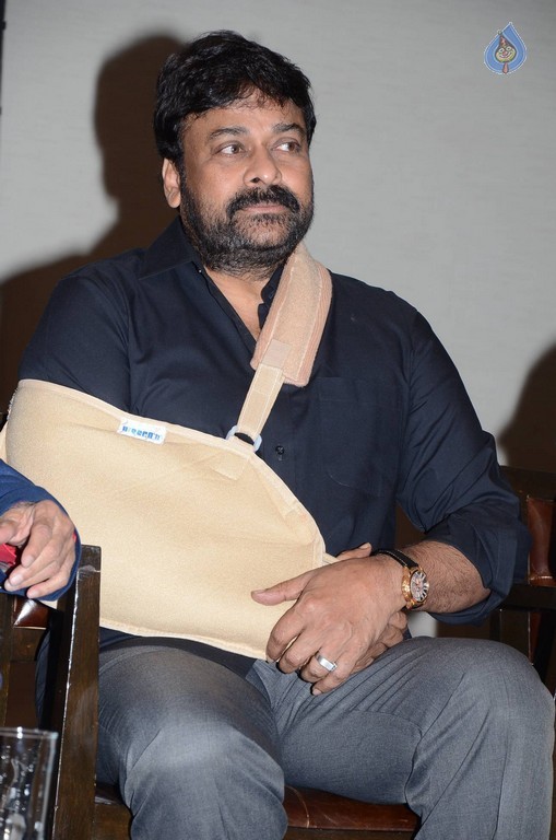 Celebrities at Khamosh Book Launch - 40 / 107 photos