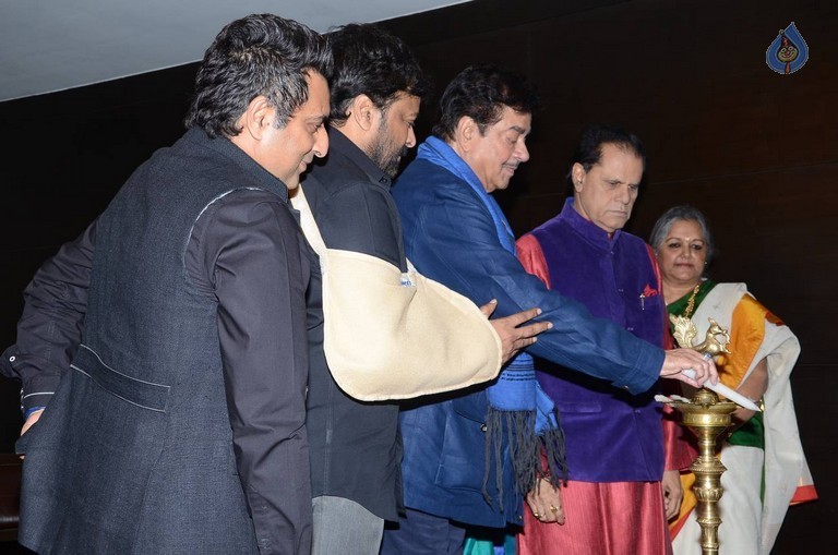 Celebrities at Khamosh Book Launch - 60 / 107 photos