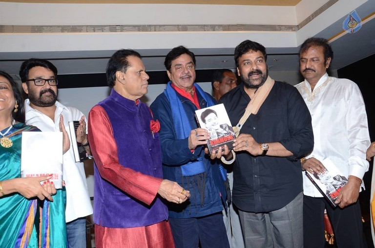 Celebrities at Khamosh Book Launch - 107 / 107 photos