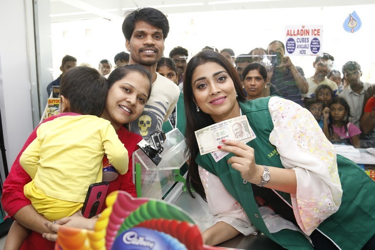 Celebrities at Memu Saitam 2016 - 54 / 124 photos