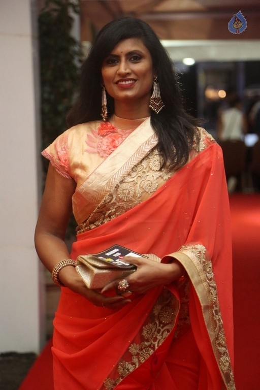 Celebrities at Mirchi Music Awards 1 - 56 / 64 photos