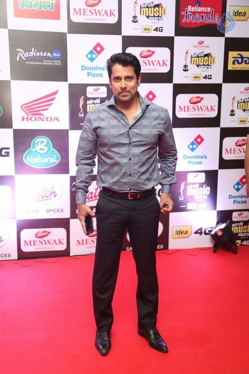 Celebrities at Mirchi Music Awards 1 - 39 / 56 photos