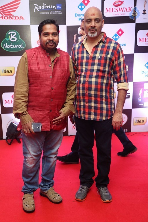 Celebrities at Mirchi Music Awards 1 - 41 / 56 photos