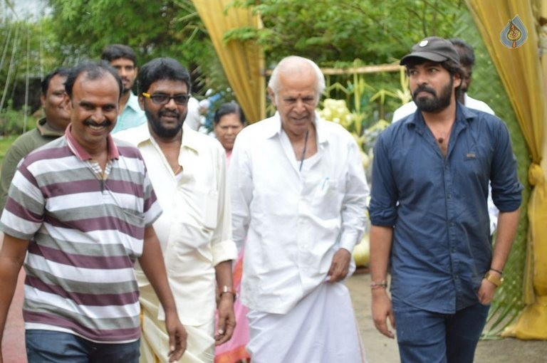 Celebrities at Shanthnu and Keerthi Wedding - 85 / 93 photos