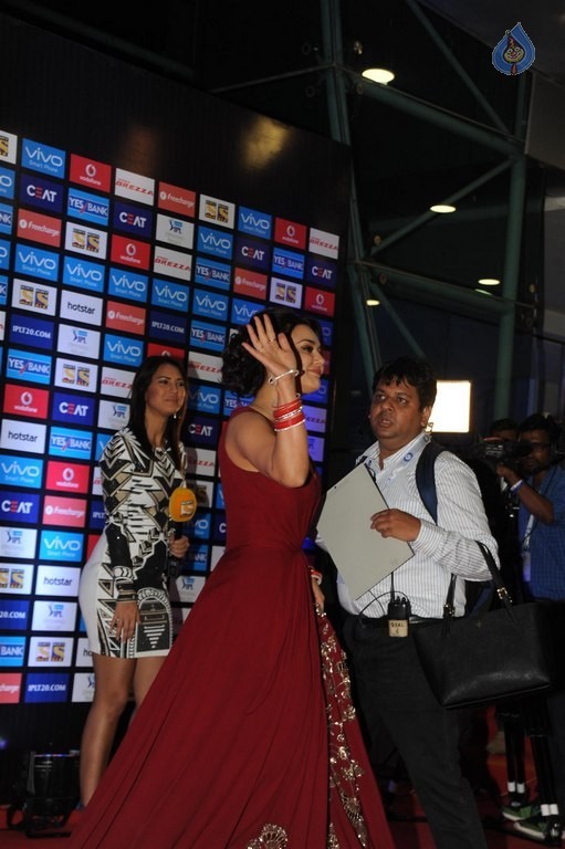 Celebrities at The IPL 2016 Opening Ceremony - 28 / 38 photos
