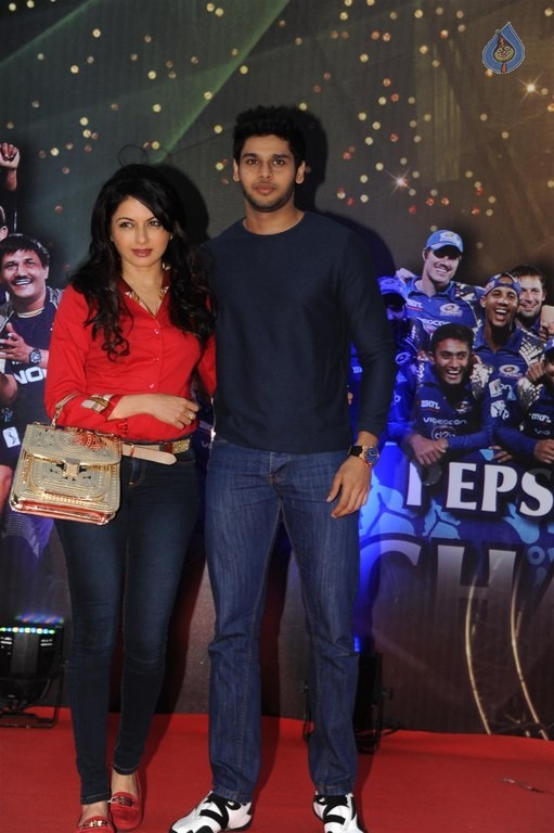 Celebrities at The IPL 2016 Opening Ceremony - 31 / 38 photos
