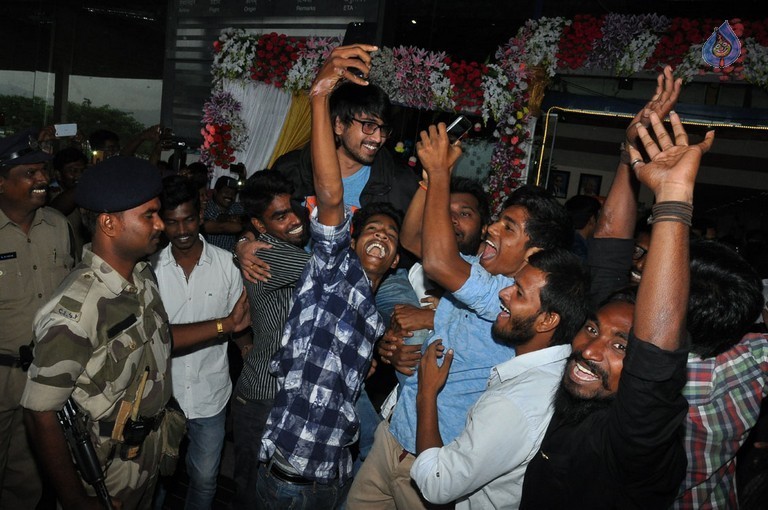 Celebrities at Vizag Airport - 4 / 42 photos
