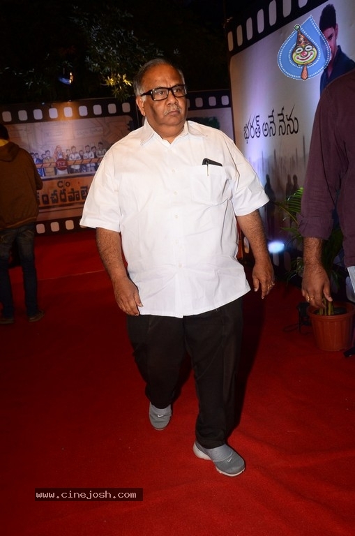 Celebrities at Zee Cine Awards 2018 Photos - 10 / 58 photos