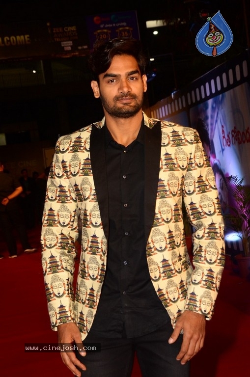 Celebrities at Zee Cine Awards 2018 Photos - 24 / 58 photos