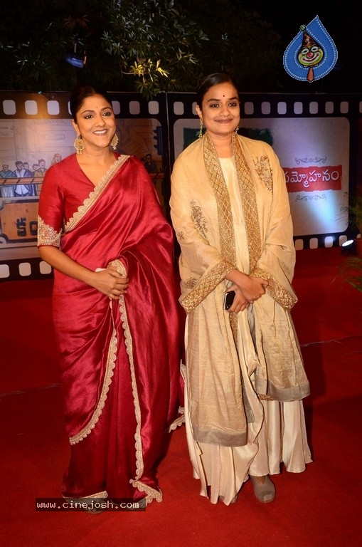 Celebrities at Zee Cine Awards 2018 Photos - 58 / 58 photos
