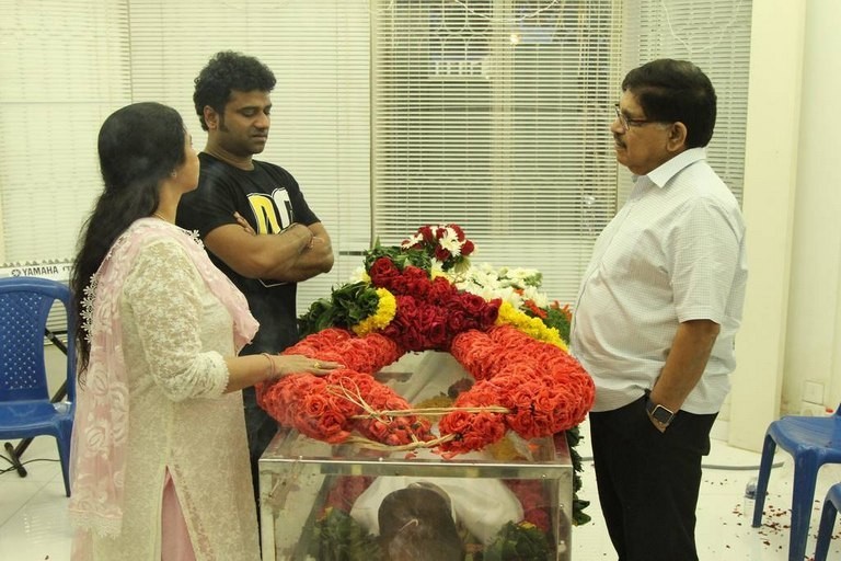 Celebrities Paid Homage to Sathyamurthy - 25 / 27 photos
