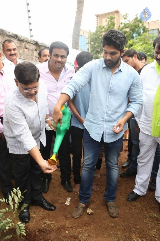 Celebrities Participates in Haritha Haram Program - 39 / 100 photos